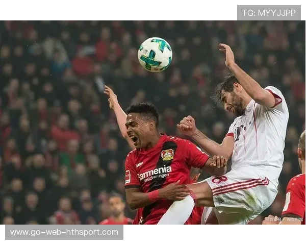 奥格斯堡汉堡攻防效率全方位比拼:气势与策略的精彩交锋 奥格斯堡汉堡攻防效率全方位比拼:气势与策略的精彩交锋