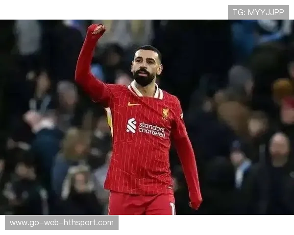 利物浦连续中路渗透造成破门良机，萨拉赫点到为止